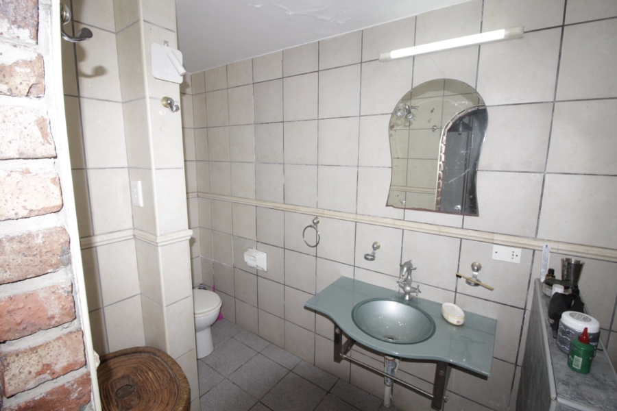 7 Bedroom Property for Sale in Noorsekloof Eastern Cape